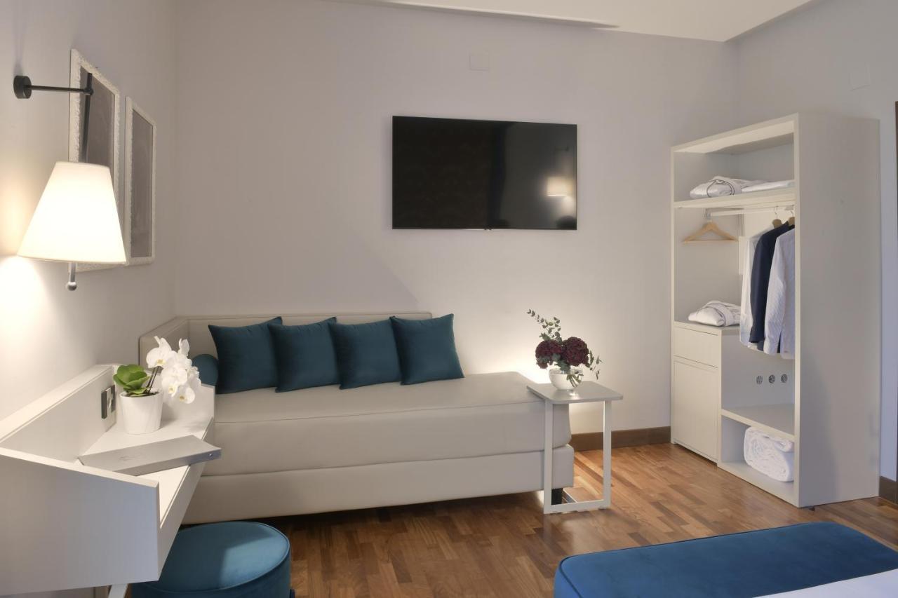 Hotel Torresi Potenza Picena Exteriör bild